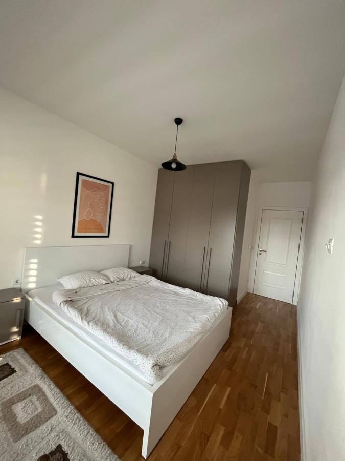 Central Luxury Apartment Pristina Extérieur photo