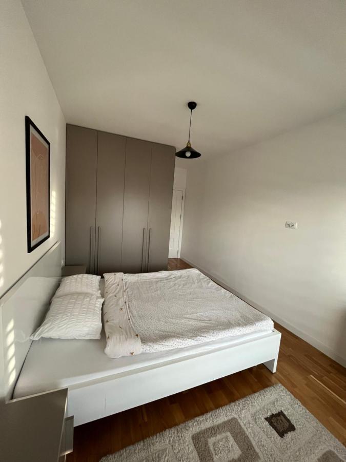 Central Luxury Apartment Pristina Extérieur photo